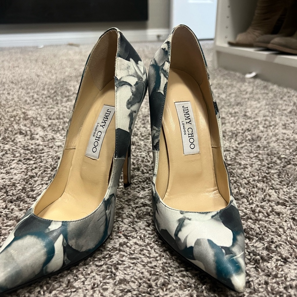 Jimmy Choo Women's Floral Pumps - Black and White